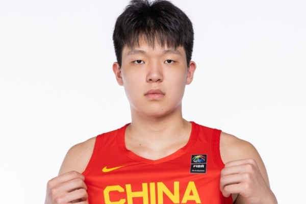 开拓者官方盛赞杨瀚森：单节14分展约基奇式智慧，战术适配或成撕裂之城新核