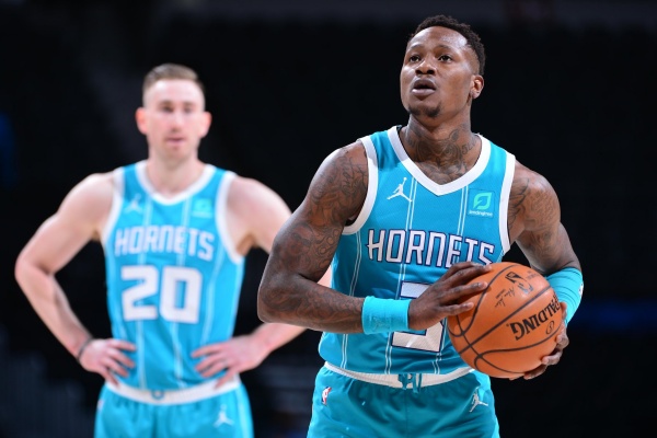 赛况速递：三节打卡！黄蜂轰145分血洗灰熊