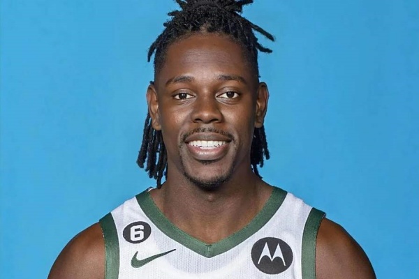 阵容揭晓：35岁核心搭配四新星，联盟最年轻首发诞生